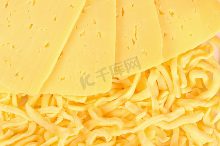 孤立在白色背景上的奶酪
