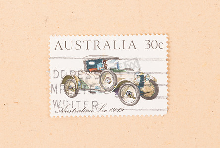 国潮1980摄影照片_澳大利亚 — 大约 1980 年：在澳大利亚打印的邮票显示一辆汽车