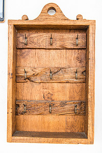 旧棕色复古木质生锈钥匙扣盒