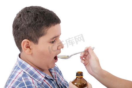孩子因流感服用止咳药