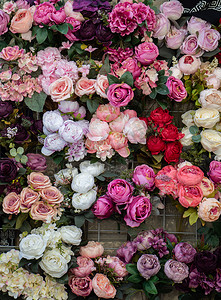 花美花艺摄影照片_人造玫瑰作为花艺的看点