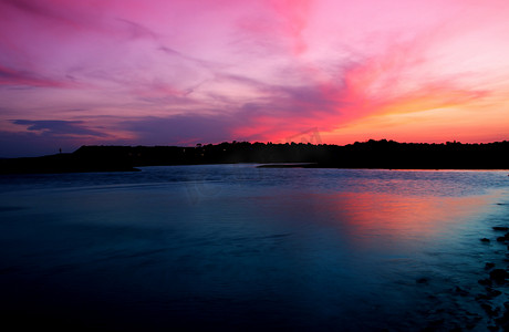 夕阳下的巴德利海滩