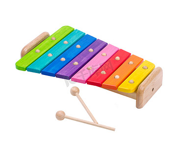木制彩虹色木琴玩具上白色孤立
