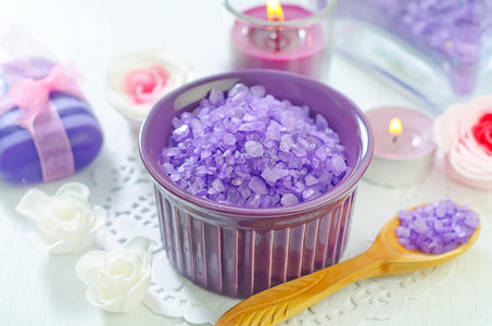 紫色首页摄影照片_海盐和肥皂