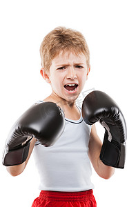微笑的拳击手儿童男孩训练拳击运动