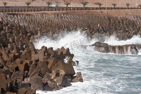 阿里巴巴矢摄影照片_阿里卡港的防波堤