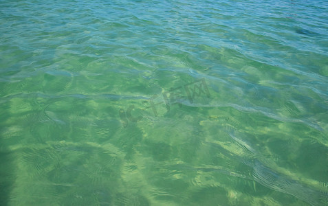 绿松石蓝色海水表面波纹波浪