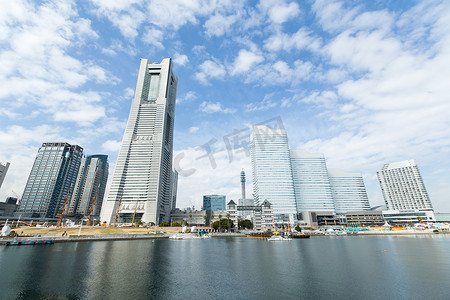 有蓝天的横滨市