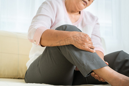 家里老年妇女的腿痛，老年 c 的医疗保健问题