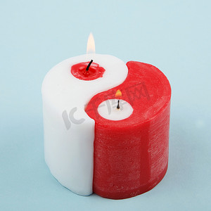 白红阴阳手工蜡烛