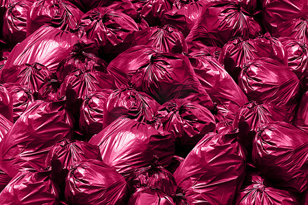 塑料垃圾，背景垃圾场，垃圾桶，垃圾桶，垃圾，垃圾，塑料袋堆，垃圾袋粉紫色