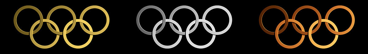 金、银和青铜孤立的奥运五环，3D 渲染