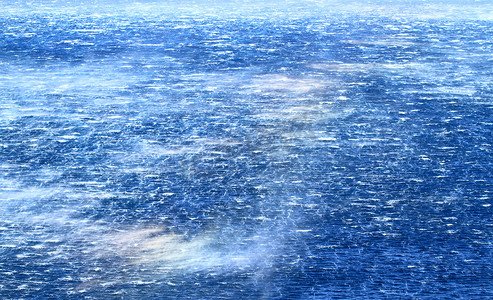 企业海面摄影照片_汹涌的海面伴随着汹涌的海浪