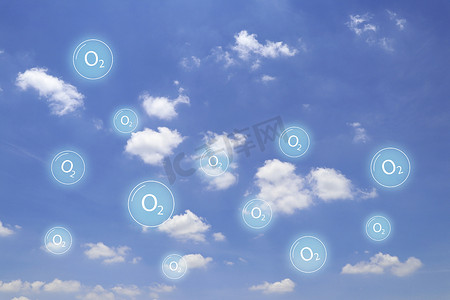 云彩气泡摄影照片_云彩和蓝天，氧气符号四处漂浮。