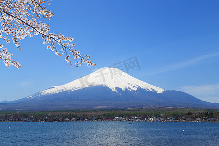 日本山中湖的富士山