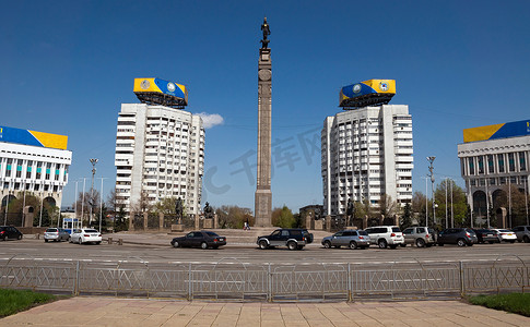阿拉木图 - 哈萨克斯坦独立纪念碑