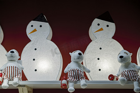 新年趣味雪人和圣诞毛绒玩具