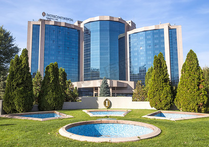 哈萨克斯坦地标摄影照片_阿拉木图 - 洲际酒店