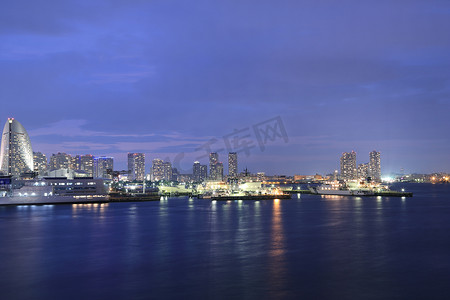 滨海湾夜景摄影照片_横滨市滨海湾夜景