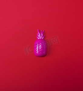 粉色塑料菠萝儿童玩具