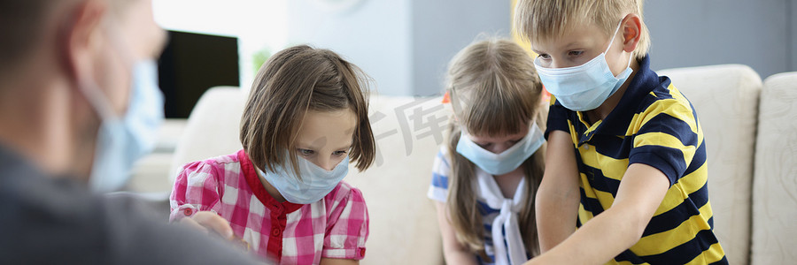 戴口罩的儿童、幼儿园病毒传播、预防病毒传播