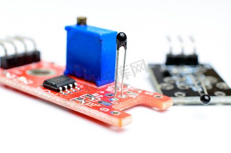 温度检测器、热传感器模块、小型项目的电子元件、arduino 传感器、树莓派、