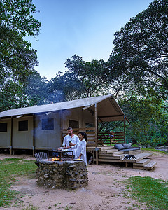 南非的经济型 Safari 帐篷，适合家庭度假、男女露营 safari 帐篷