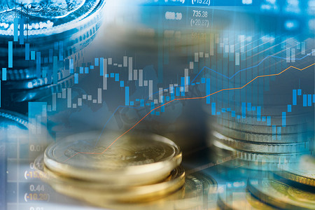 投资摄影照片_股票市场投资交易金融、硬币和图表或外汇分析利润金融业务趋势数据背景。