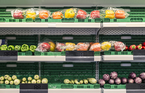 超市里的水果和蔬菜