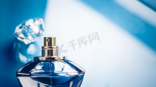 男士古龙水，香水瓶作为复古香水，香水作为节日礼物，豪华香水品牌礼物