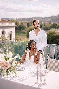 新婚夫妻摄影照片_意大利佛罗伦萨的目的地美术婚礼。