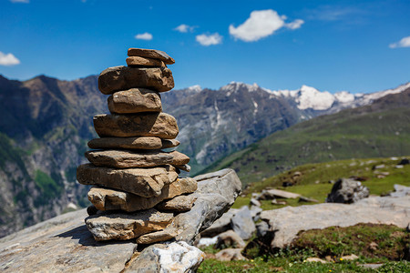 石子摄影照片_喜马拉雅山的石冢