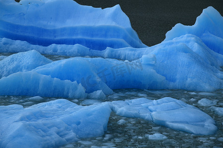 删除摄影照片_来自智利巴塔哥尼亚冰川灰色的蓝色冰