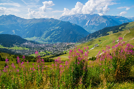 瑞士阿尔卑斯山的风景