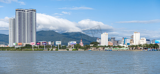 2019摄影照片_越南岘港 — 2019年1月5日：岘港市汉江全景