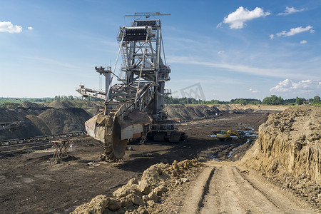 采煤机械 - 矿用挖掘机
