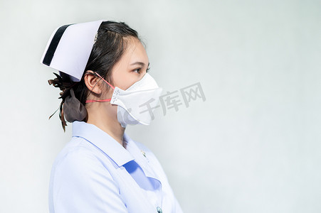 护士戴口罩以防止冠状病毒 covid19