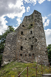 灰色瓦摄影照片_Attendorn 的瓦尔登堡城堡废墟