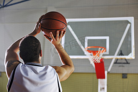 篮球摄影照片_篮球运动员投篮
