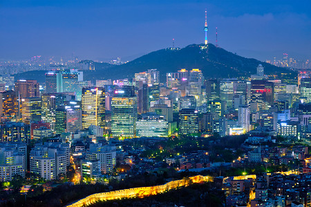 韩国首尔的夜景。