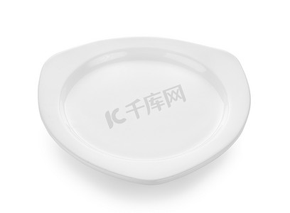 白色背景上的白盘子和碗