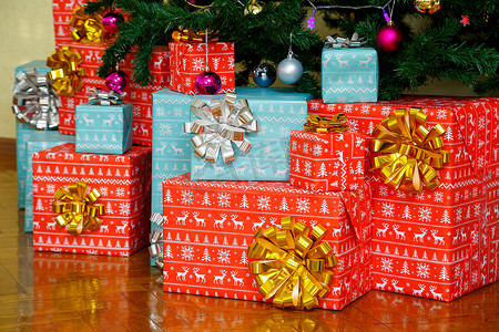 礼品、礼品包装、蝴蝶结盒、圣诞盒