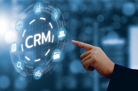 CRM 客户关系管理自动化系统软件。虚拟屏幕概念上的业务技术。