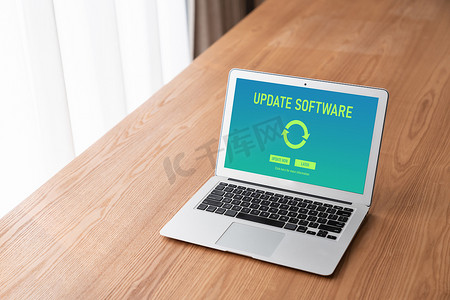 计算机上的软件更新以获取最新版本的设备软件