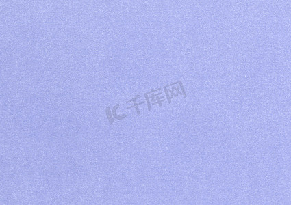 浅皇家蓝色无涂层哑光纸纹理背景的高分辨率大图像，具有高度详细的白色细粒纤维，具有用于文本高质量壁纸的复制空间以供演示