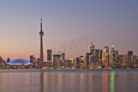 多伦多夜地平线加拿大国家电视塔市中心摩天大楼日落加拿大