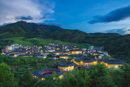 初溪土楼群集在中国福建的鸟瞰图