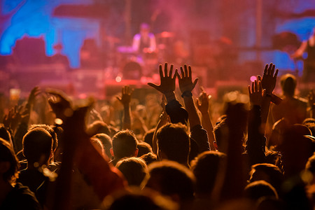 音乐会及夏季音乐节的人群