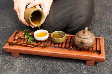 传统配茶礼、红茶、绿茶、乌龙茶、普洱、沙邦。东方 beveradges。平静冥想概念