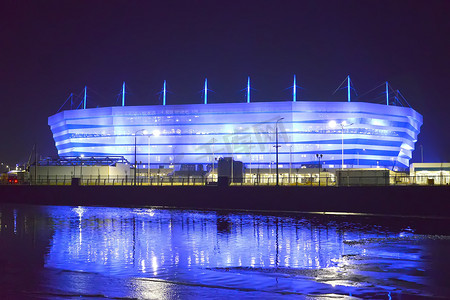2018年世界杯摄影照片_俄罗斯的加里宁格勒-2018年3月21日: 部分包含 evenig 照明的波罗的海竞技场体育场举行的2018年国际足联世界杯比赛